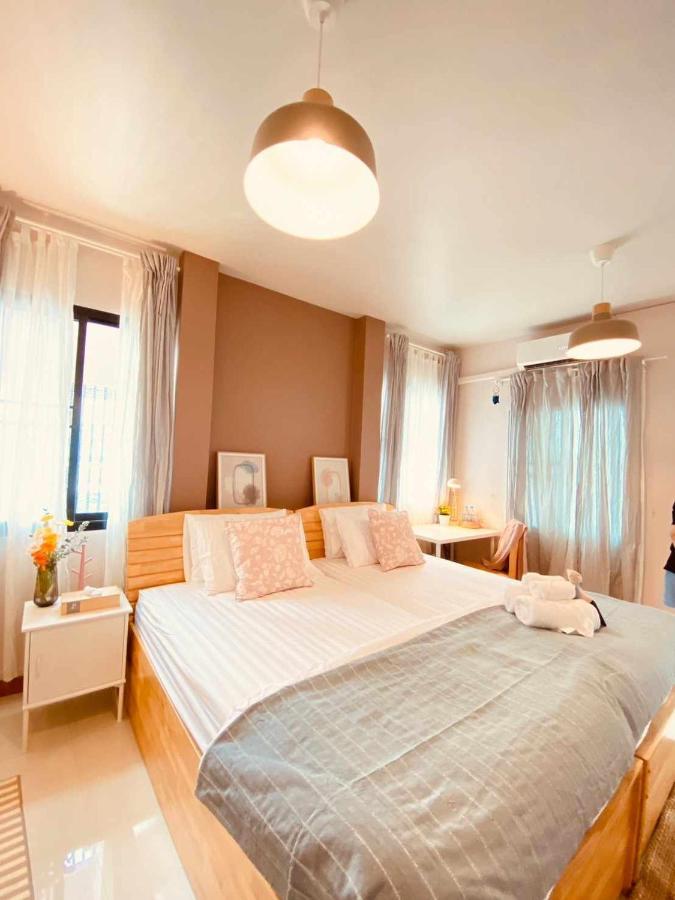 Por Poshtel Kanchanaburi Dış mekan fotoğraf