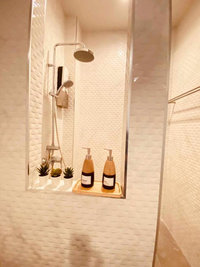 Por Poshtel Kanchanaburi Dış mekan fotoğraf