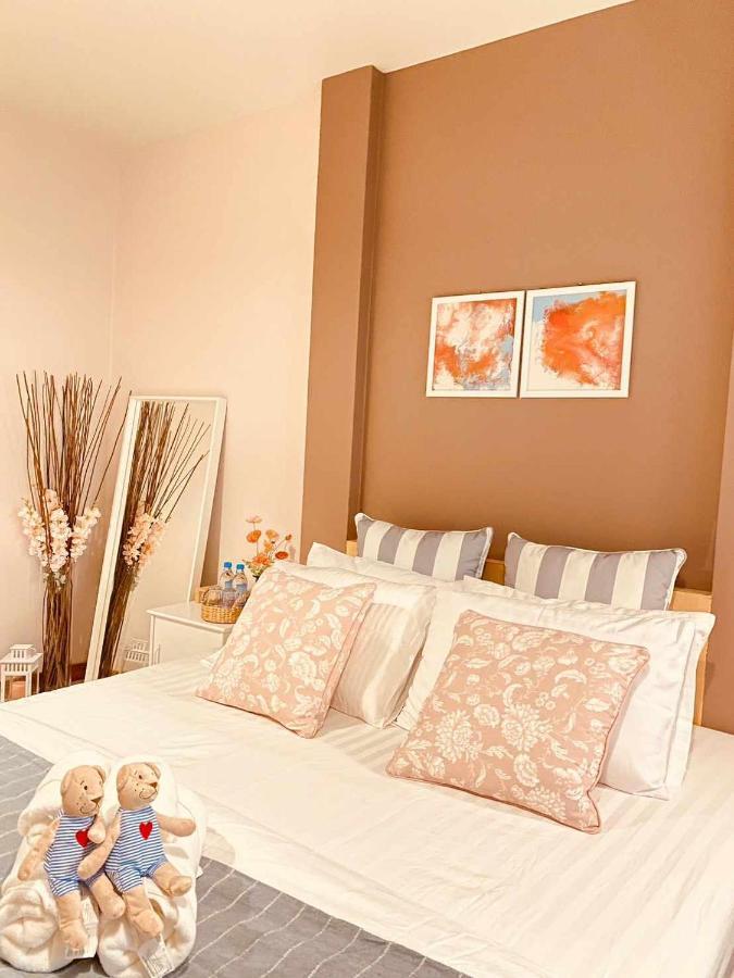 Por Poshtel Kanchanaburi Dış mekan fotoğraf