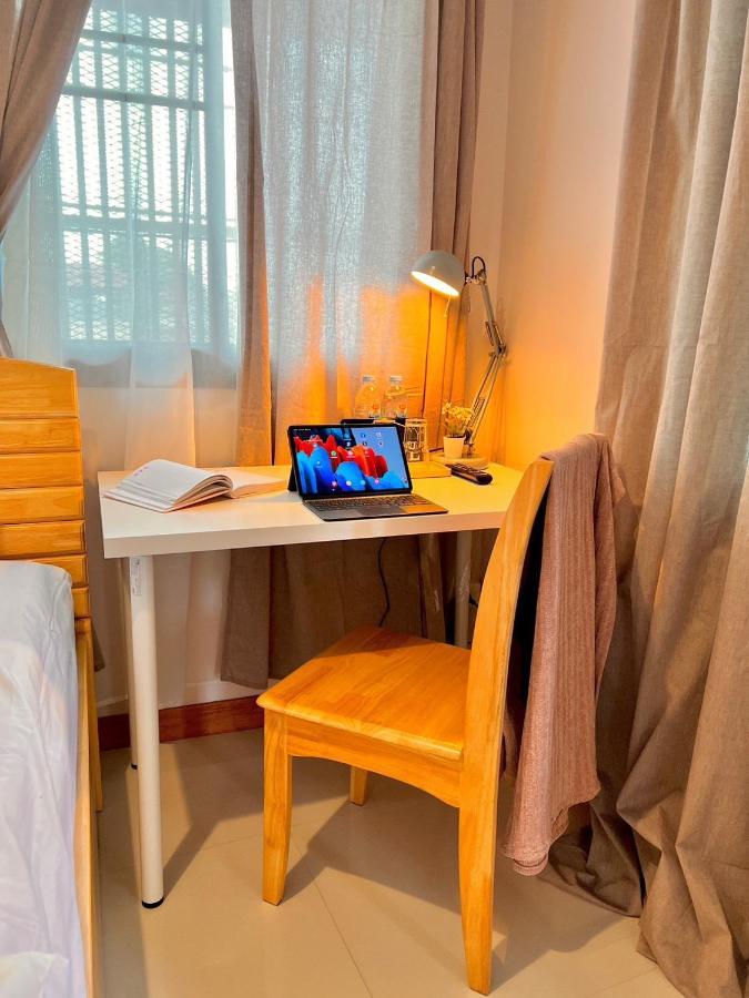 Por Poshtel Kanchanaburi Dış mekan fotoğraf