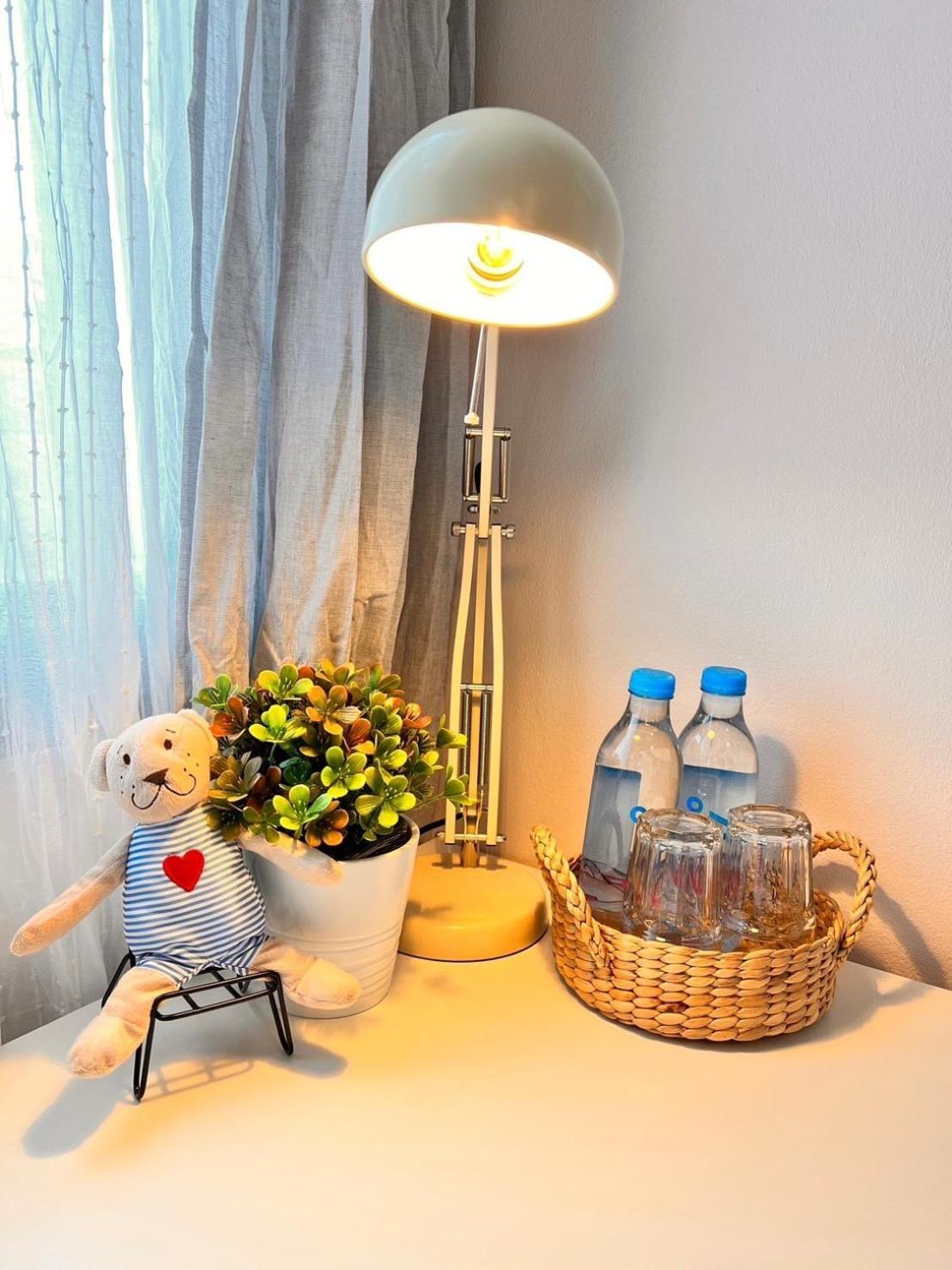 Por Poshtel Kanchanaburi Dış mekan fotoğraf